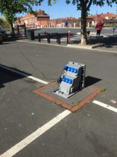 Photo d'une borne de distribution électrique à Dunkerque